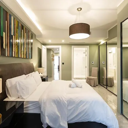 Lavish Seafront * Sliema