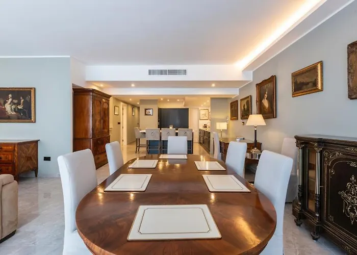 Lavish Seafront Appartamento